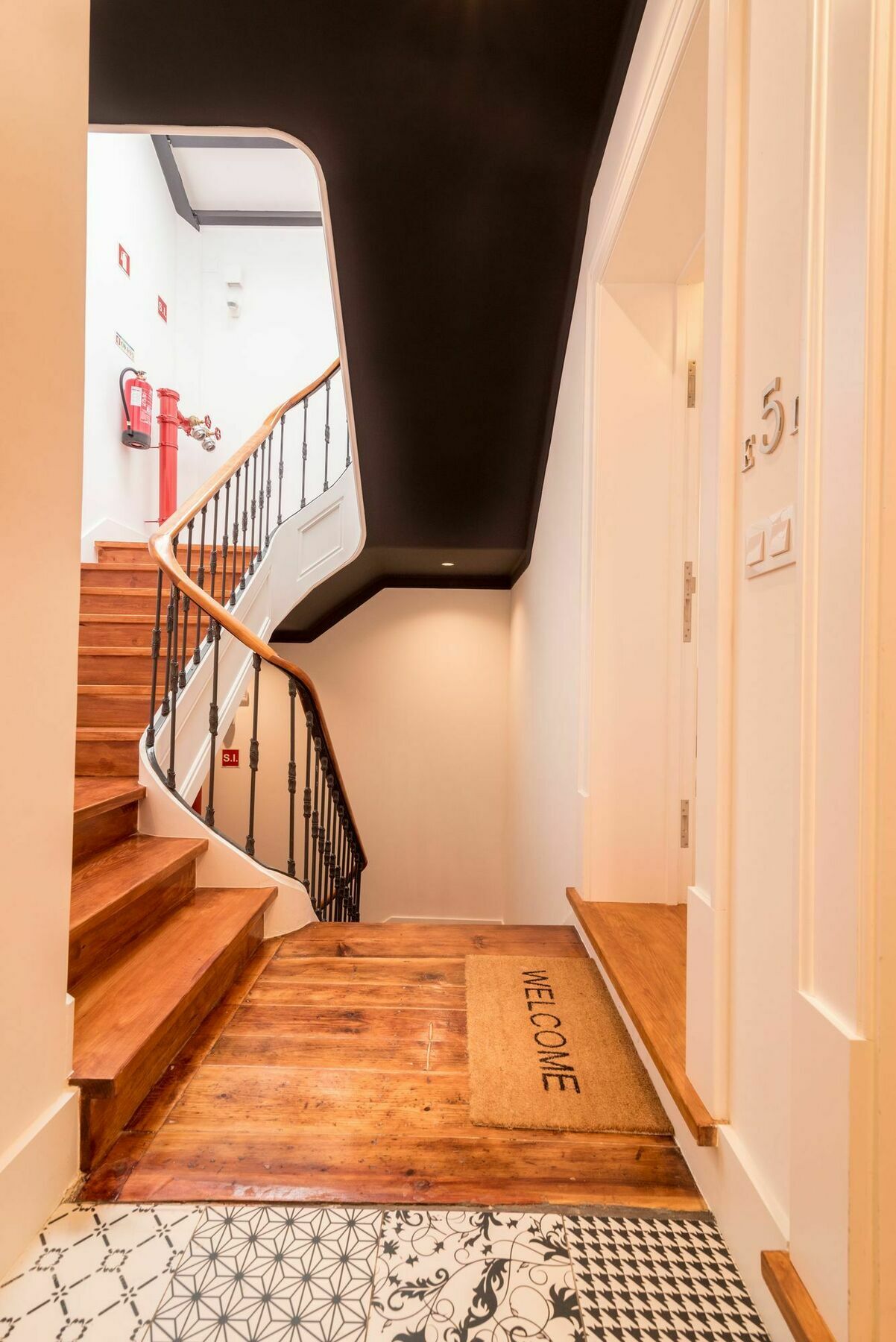Santa Justa 77 - Downtown Luxury Apartments 리스본 외부 사진